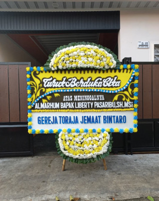 Papan Bunga Duka di Caringin Wetan